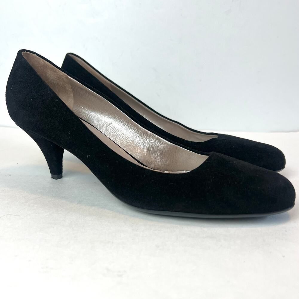 Salvatore Ferragamo Black Sueded Round Toe Kitten Heel Pumps Sz 8.5